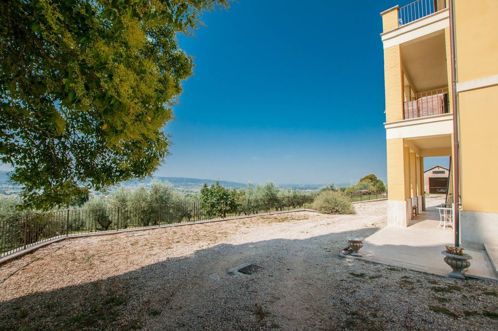 Agriturismo Villa Val D'Olivi Capodacqua  Exteriör bild